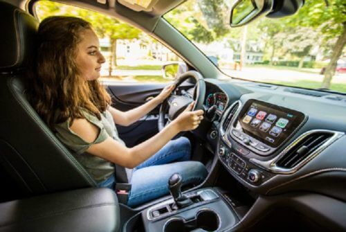 How Chevrolet Helps Teen Drivers Develop Good Driving Habits