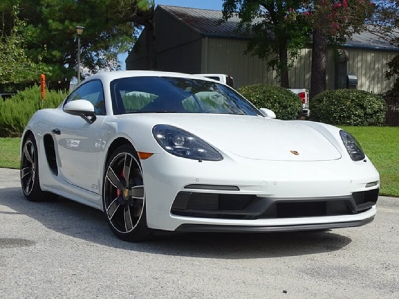 What to Look For in the 2019 Model of 718 Boxster from Porsche