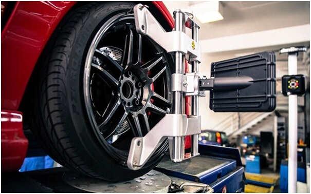 Signs That Your Car Needs a Wheel Alignment
