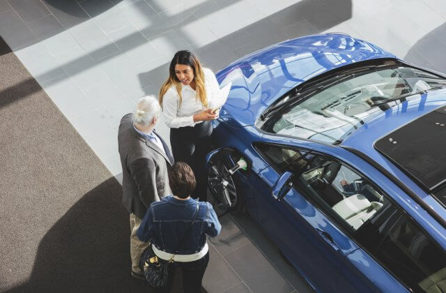 Knowing all the options of buying Used cars in online